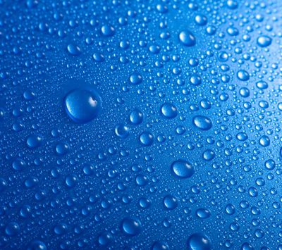 Gouttes d'eau bleues