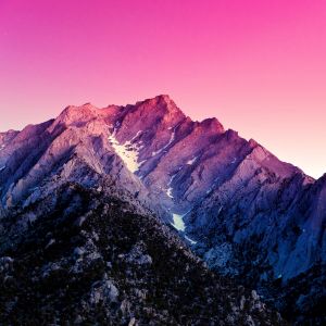 Coucher de soleil sur les montagnes