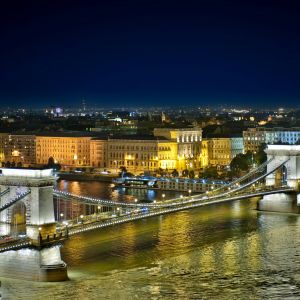 Pont des Chaînes de Budapest la Nuit