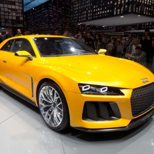 Voiture concept Audi jaune